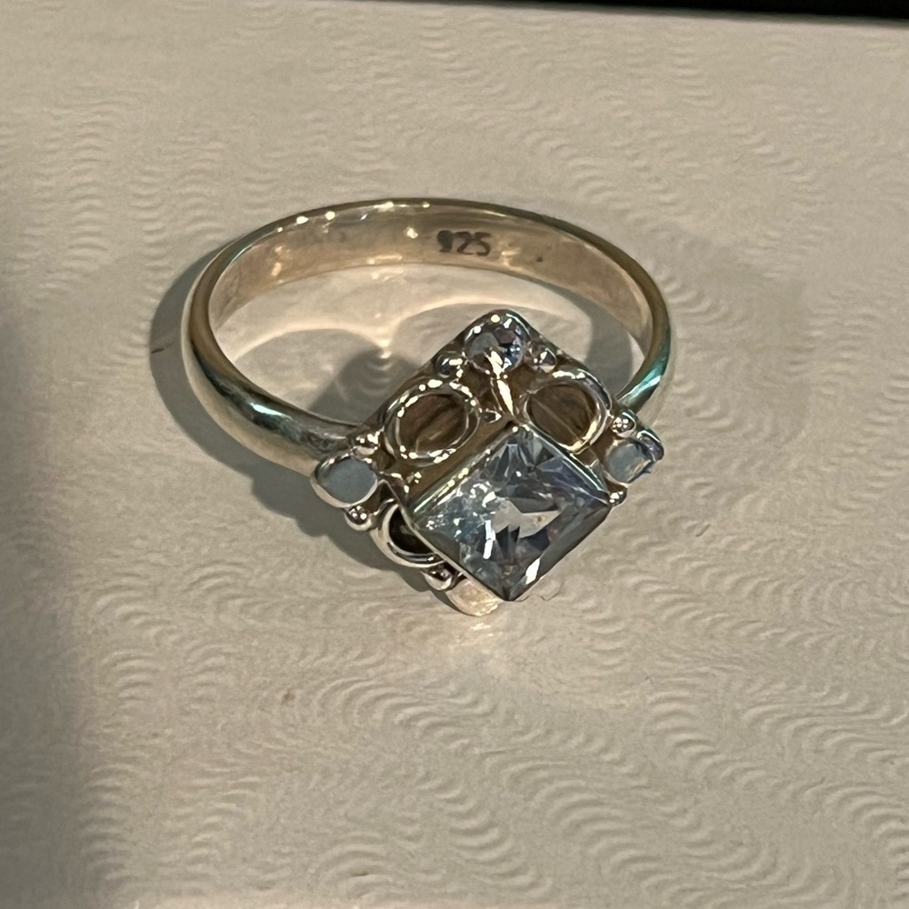 Sterling silver and natural topaz ring, size 5, new! - Picture 3 of 9